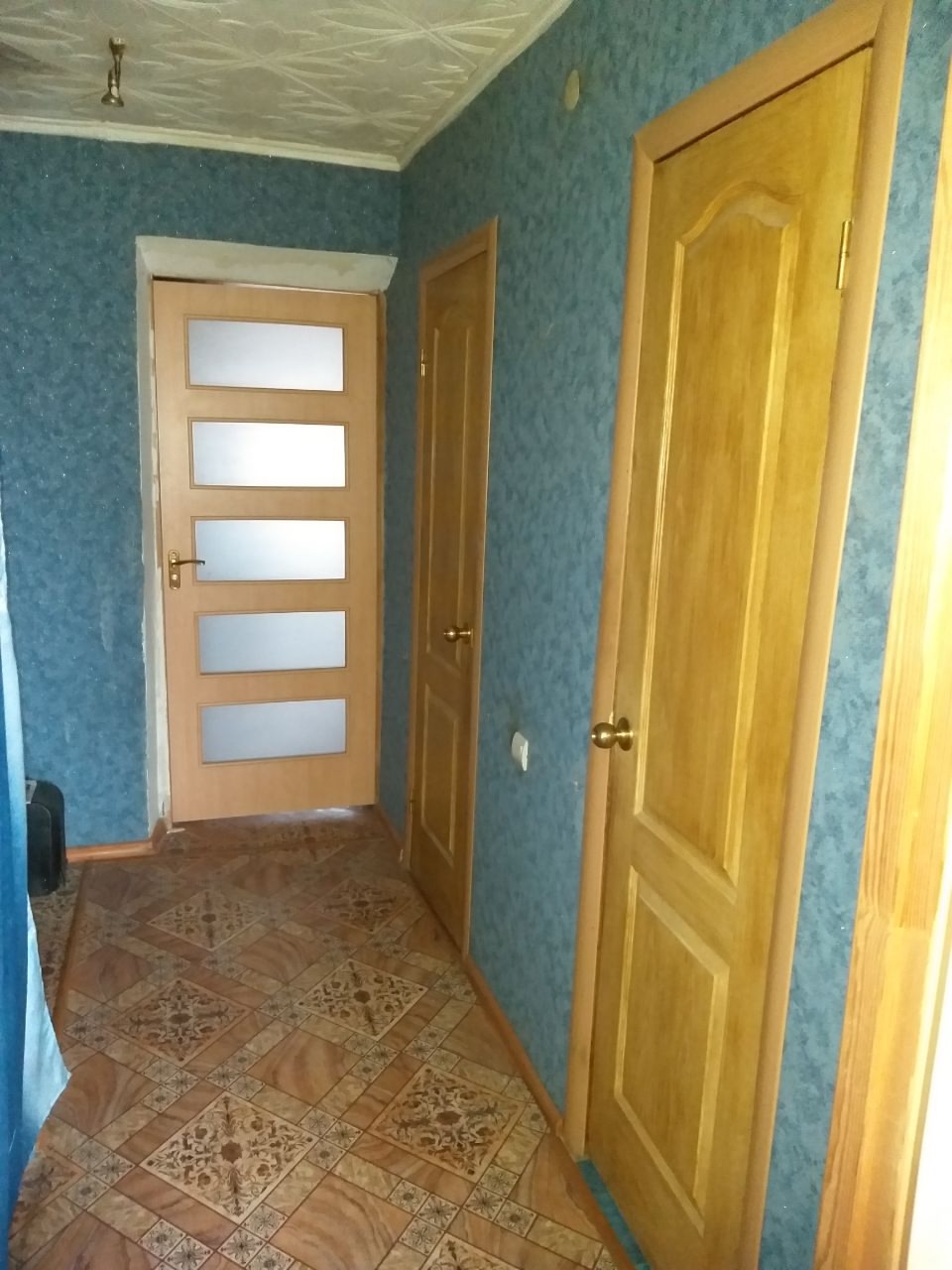 Продается 3-комнатная квартира на ул.А.Линёва в районе ул.Тимирязева и кв.Гаевого. Расположена на 5 этаже 9-этажного дома, лифт работает. Состояние жилое. Вся необходимая инфраструктура рядом, остановка транспорта "кв.Гаевого". Цена 7 млн. рублей. Торг. По всем вопросам: +79595793937...